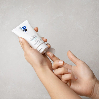 tri-phase-cleanser-face